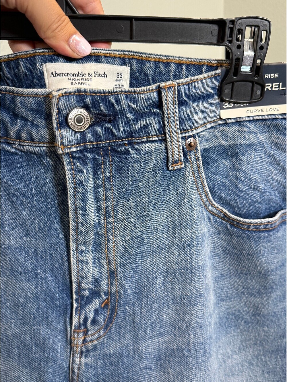 Abercrombie & Fitch High Rise Barrel Curve Love Jeans - Women's 33 NWOT - Picture 6 of 6